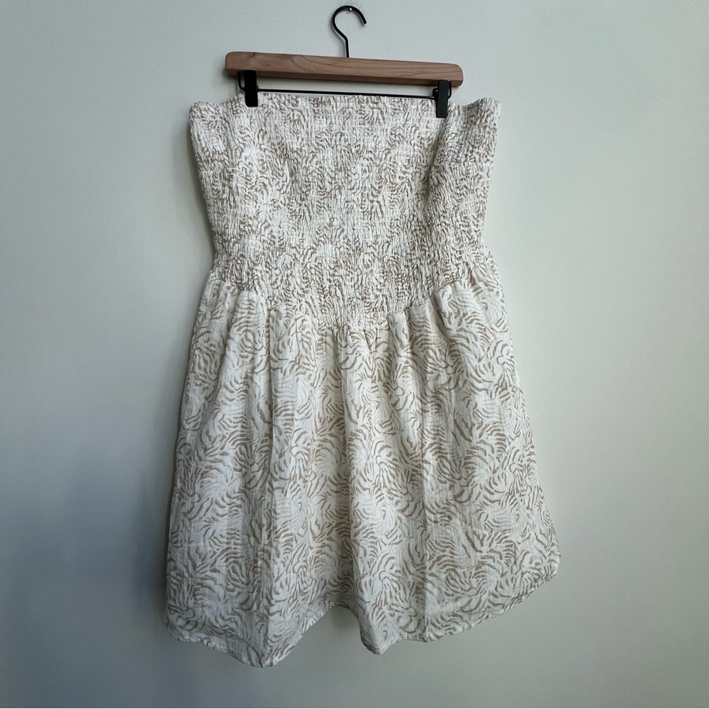 New Universal Thread strapless Smocked Crinkle Ga… - image 4